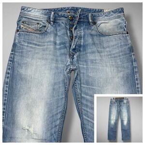 Diesel Jeans Mens 34x32 Blue Larkee Straight Leg Whiskered Faded Distressed Knee